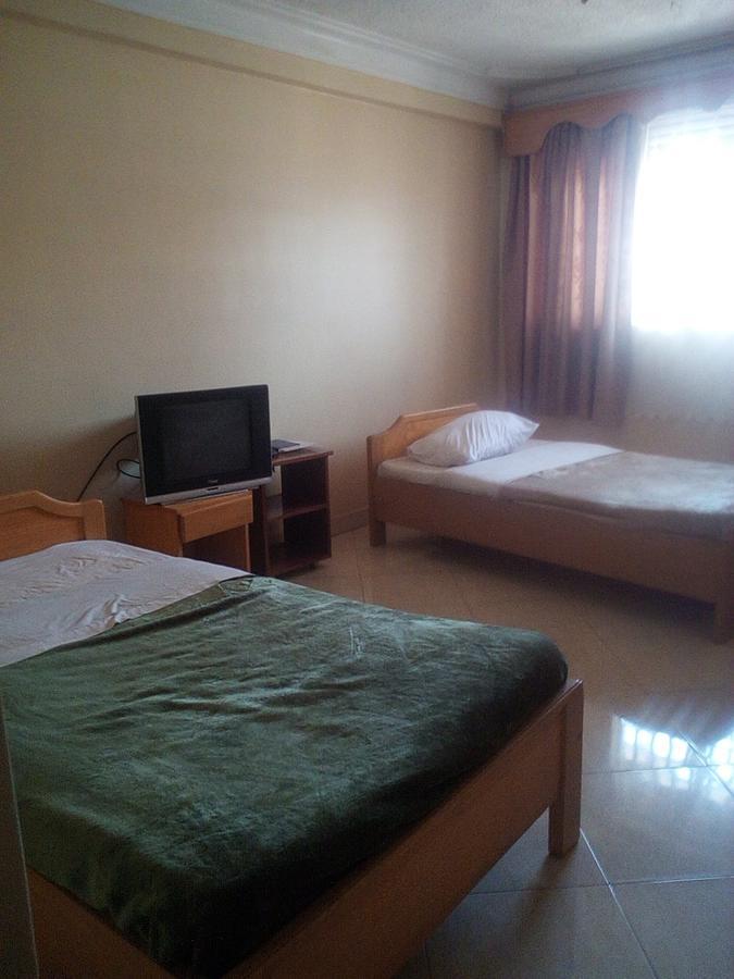 Mamba Hotel Kampala Buitenkant foto
